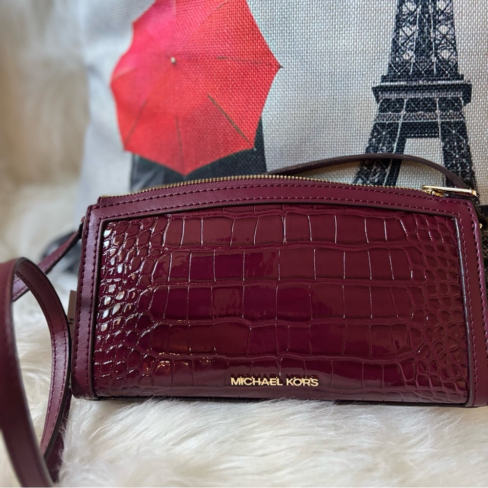 Michael Kors Deep Red Croc-Embossed Bag - Picture 6 of 8